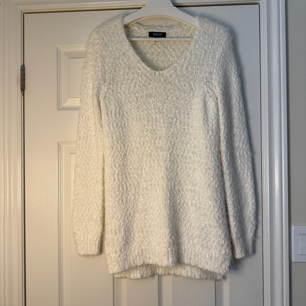 Kenneth Cole Soft White V-Neck Sweater